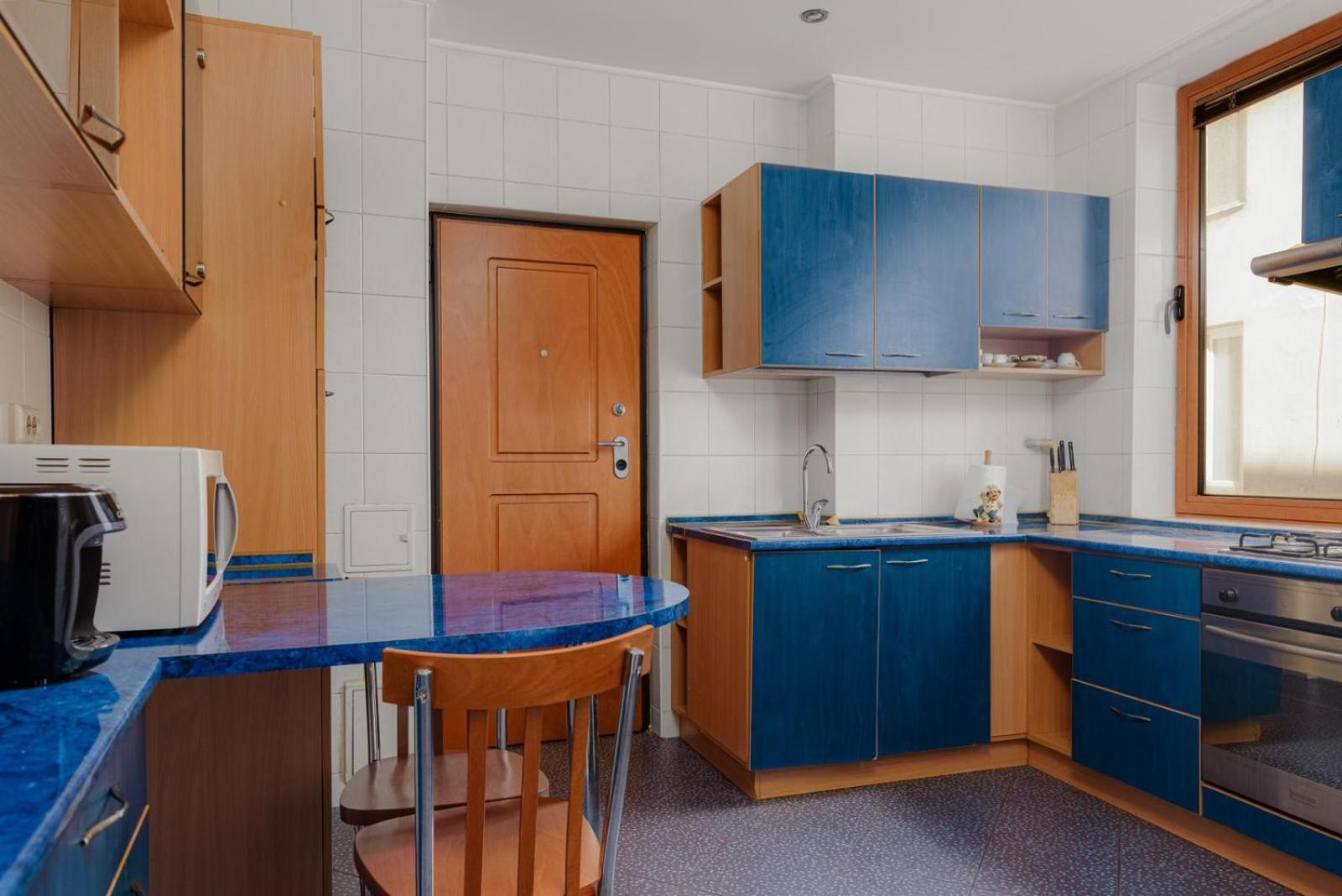 Heart Of Downtown 3 Rooms Apartment Self Check In Bucarest Esterno foto