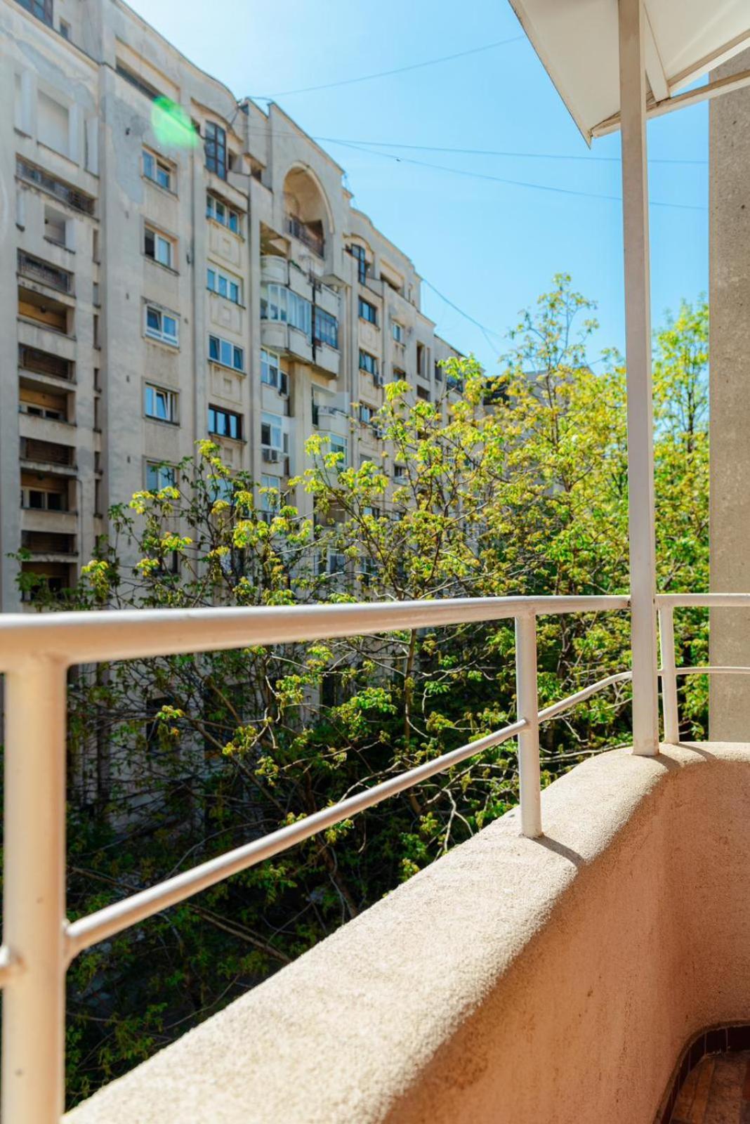 Heart Of Downtown 3 Rooms Apartment Self Check In Bucarest Esterno foto