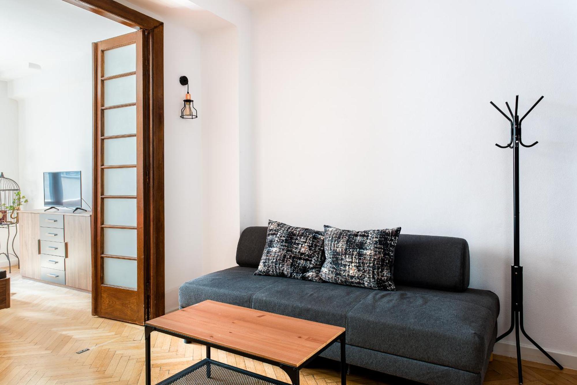 Heart Of Downtown 3 Rooms Apartment Self Check In Bucarest Esterno foto