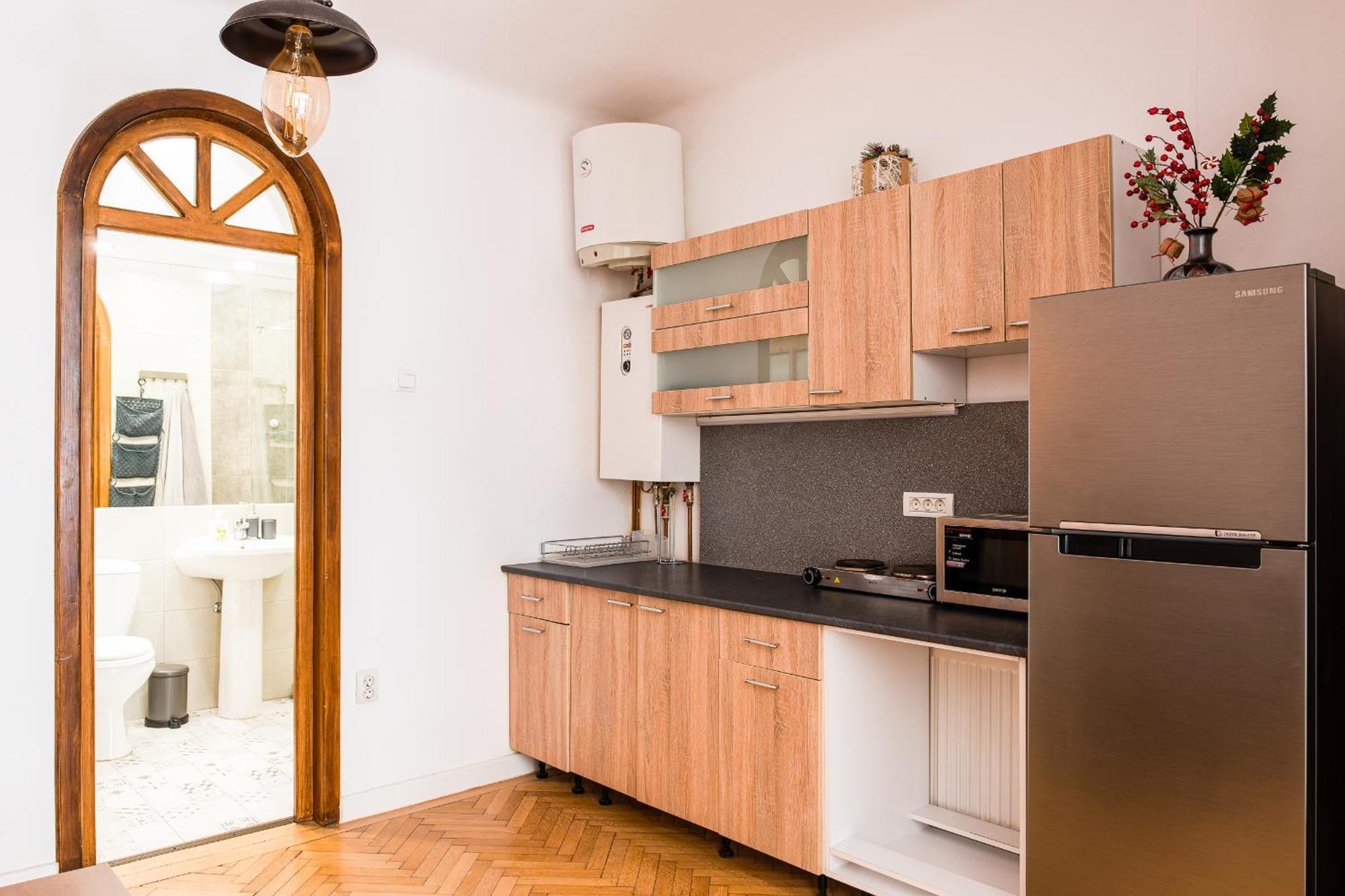 Heart Of Downtown 3 Rooms Apartment Self Check In Bucarest Esterno foto