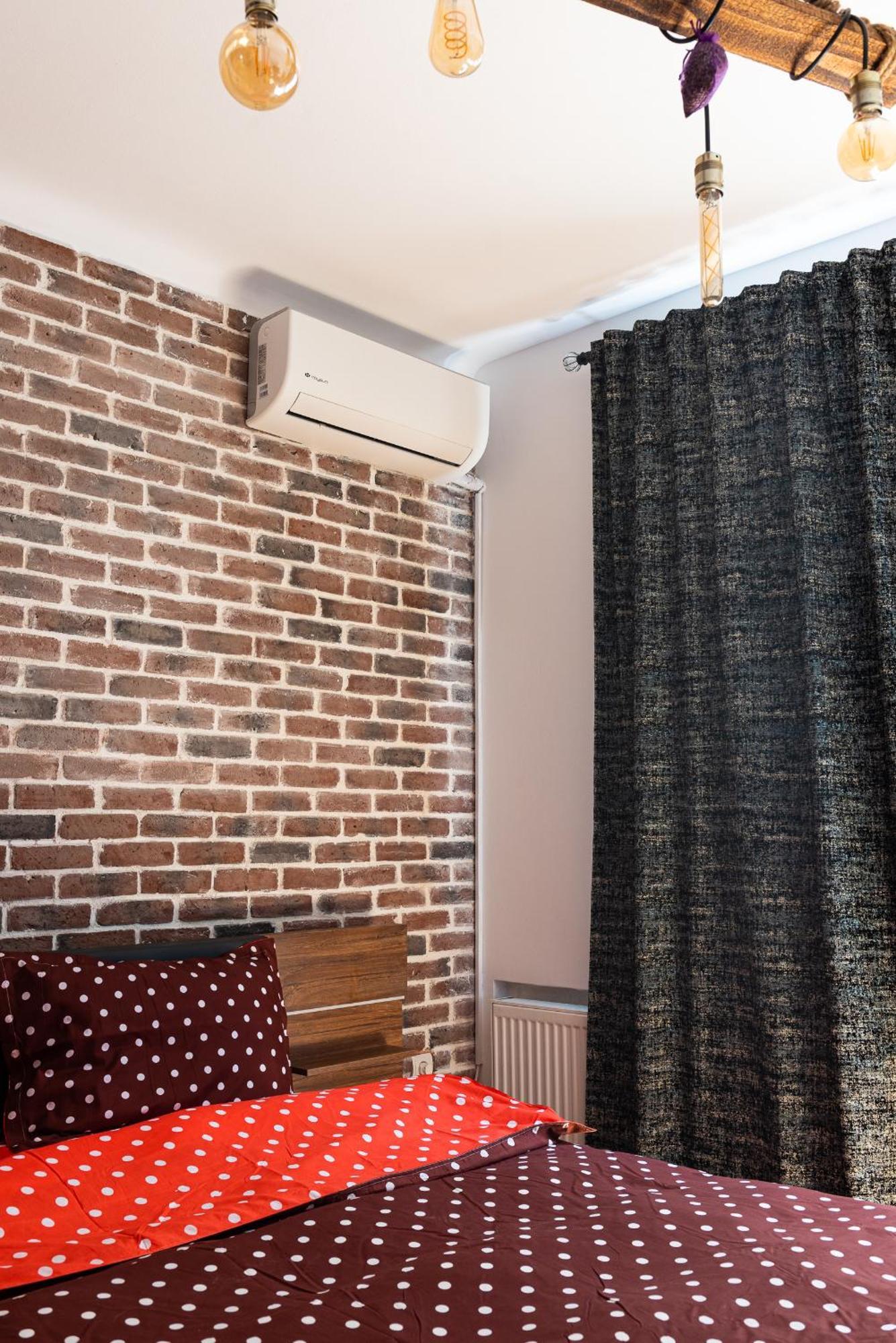 Heart Of Downtown 3 Rooms Apartment Self Check In Bucarest Esterno foto